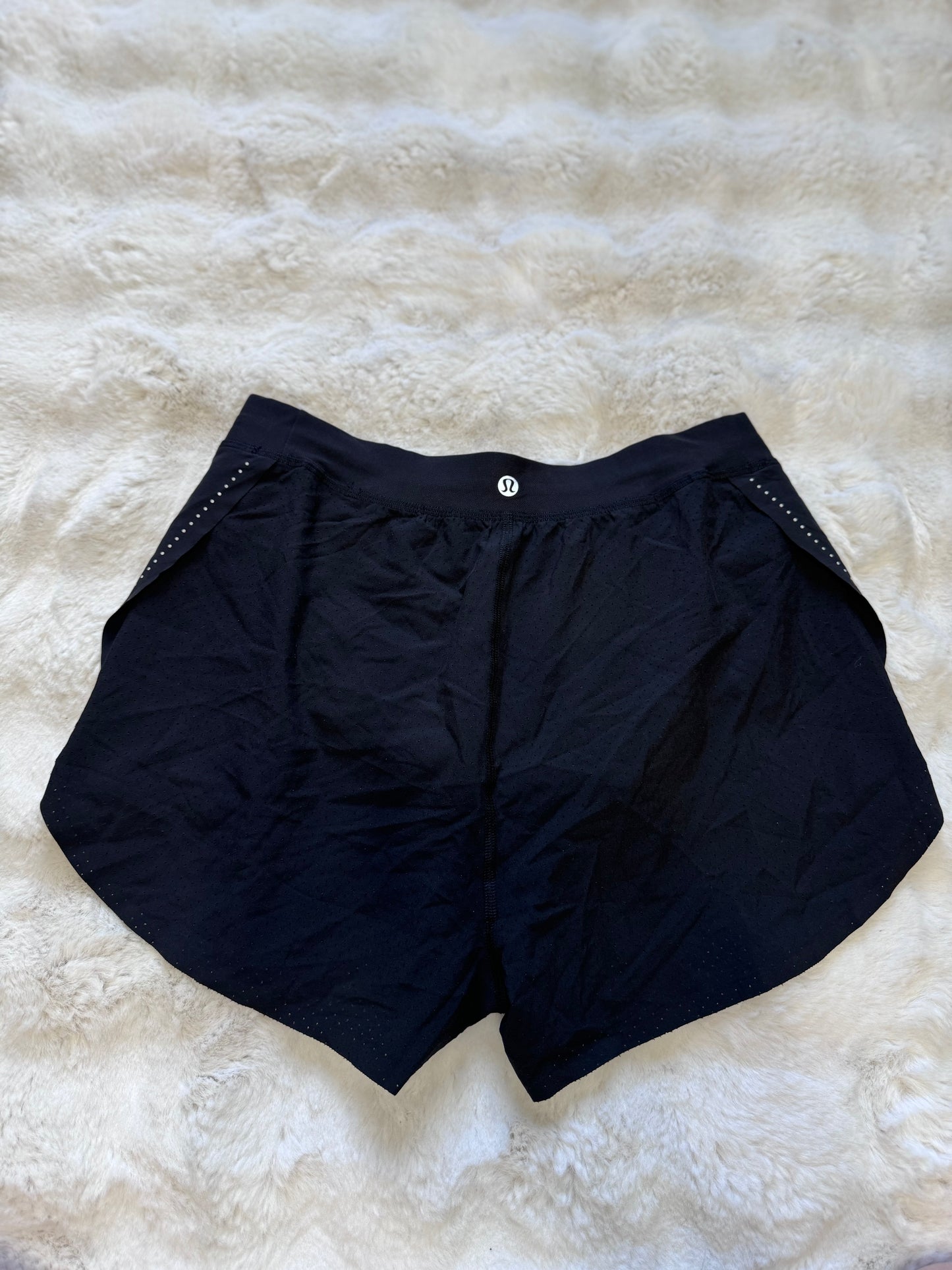 Find your pace shorts 3” black high rise size 6